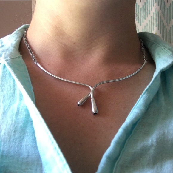 Beautiful Sterling Silver Necklace - Picture 3 of 3